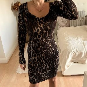 GUESS SEXY LEOPARD STRETCHY SWEATER DRESS